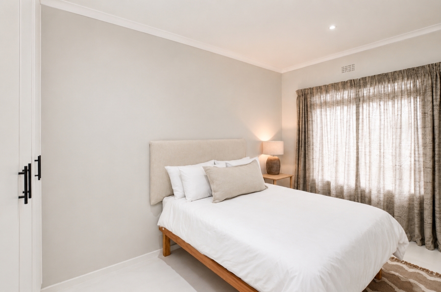 4 Bedroom Property for Sale in Yzerfontein Western Cape